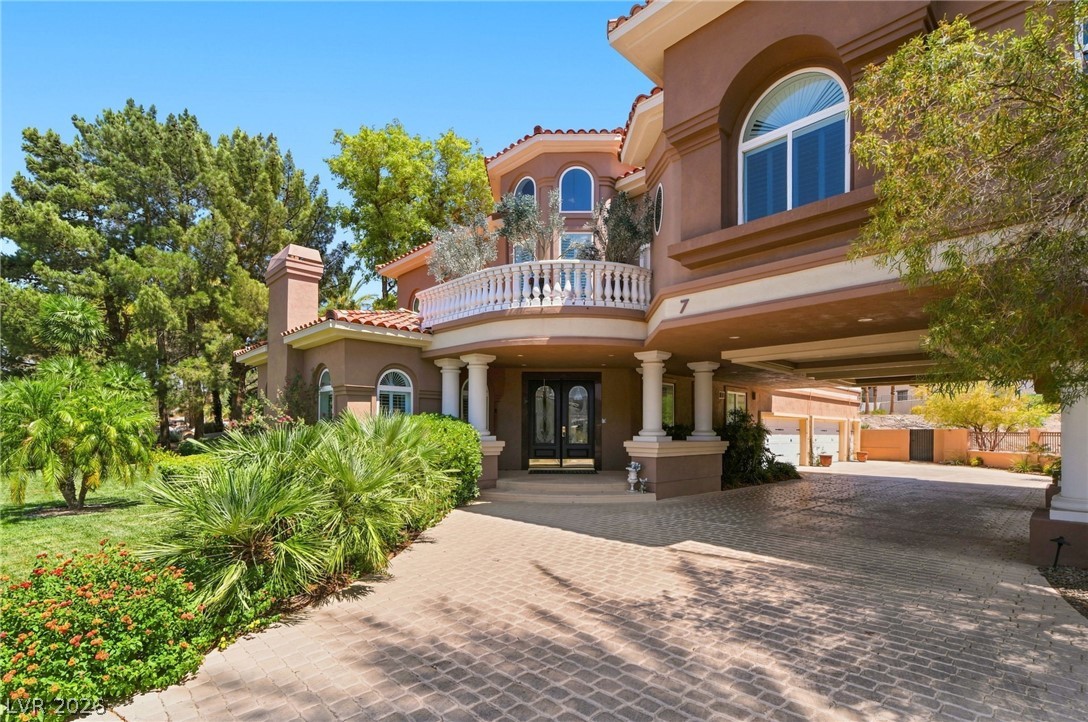 7 Rue Promenade Way