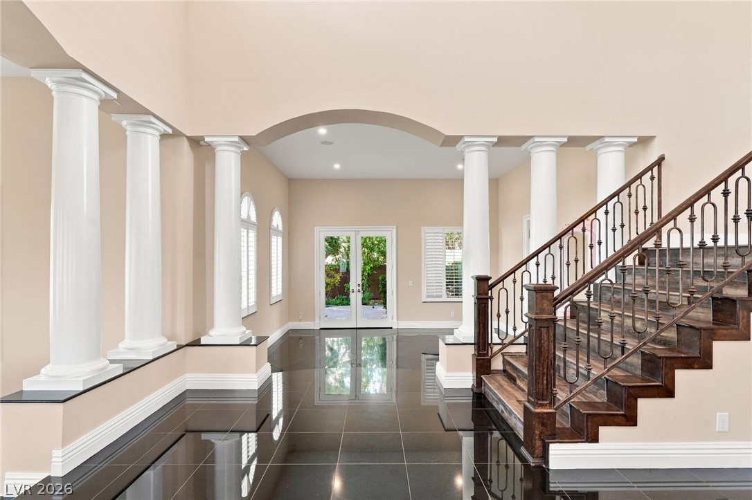 7 Rue Promenade Way