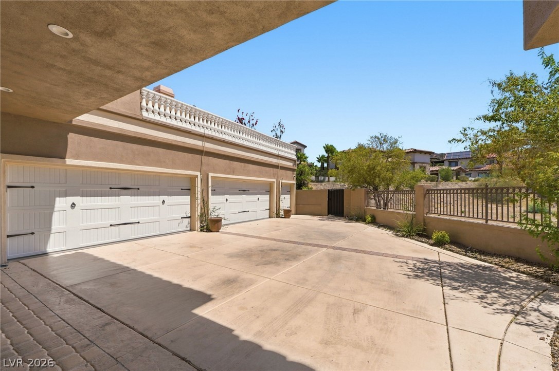 7 Rue Promenade Way