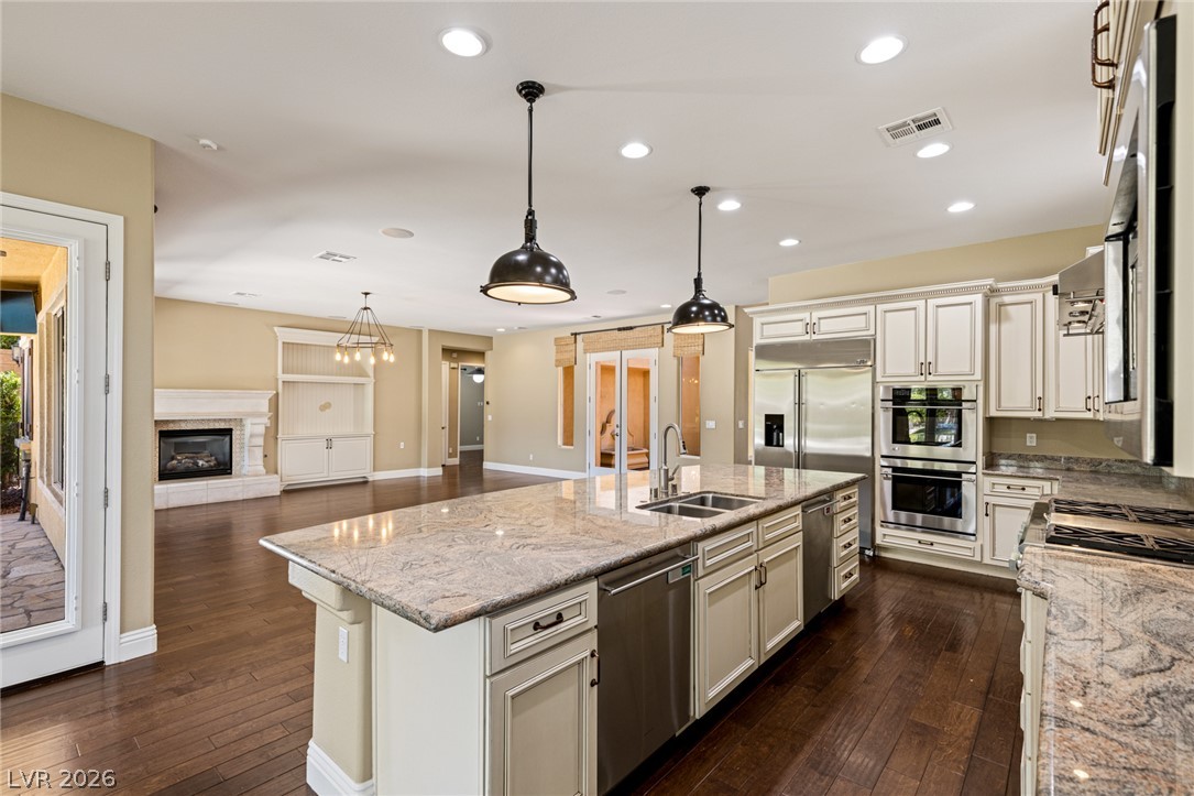 1424 Foothills Village Drive