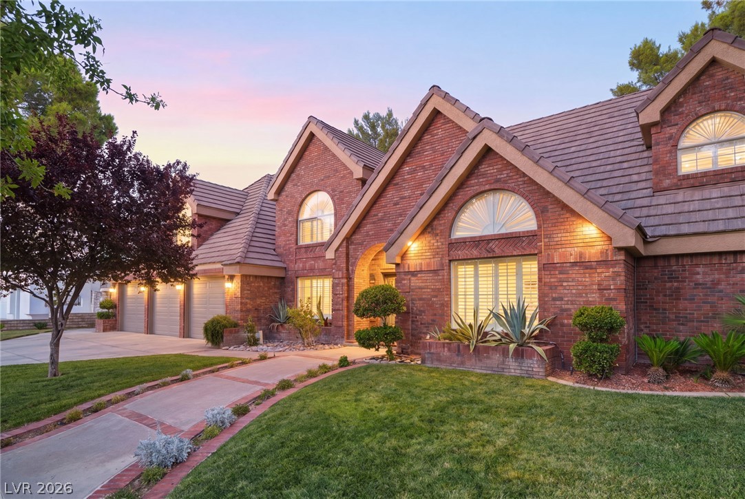 2252 Buckingham Court