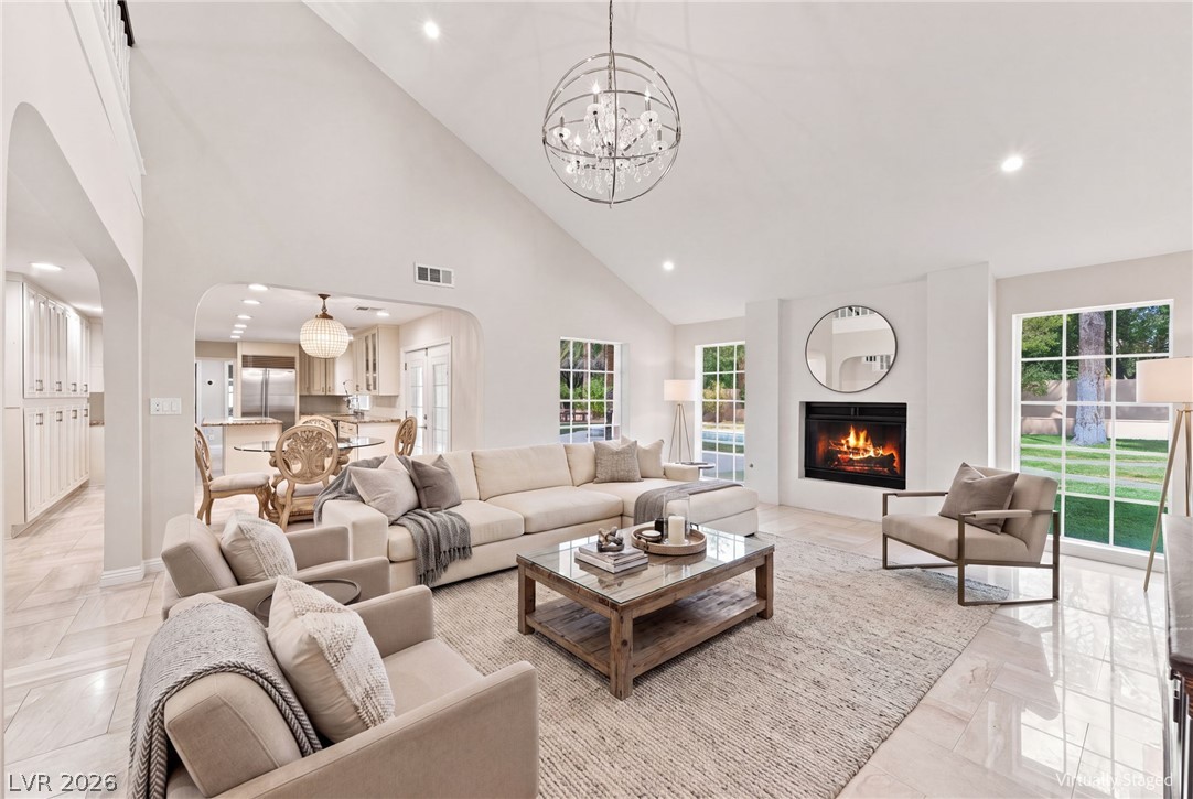 2252 Buckingham Court