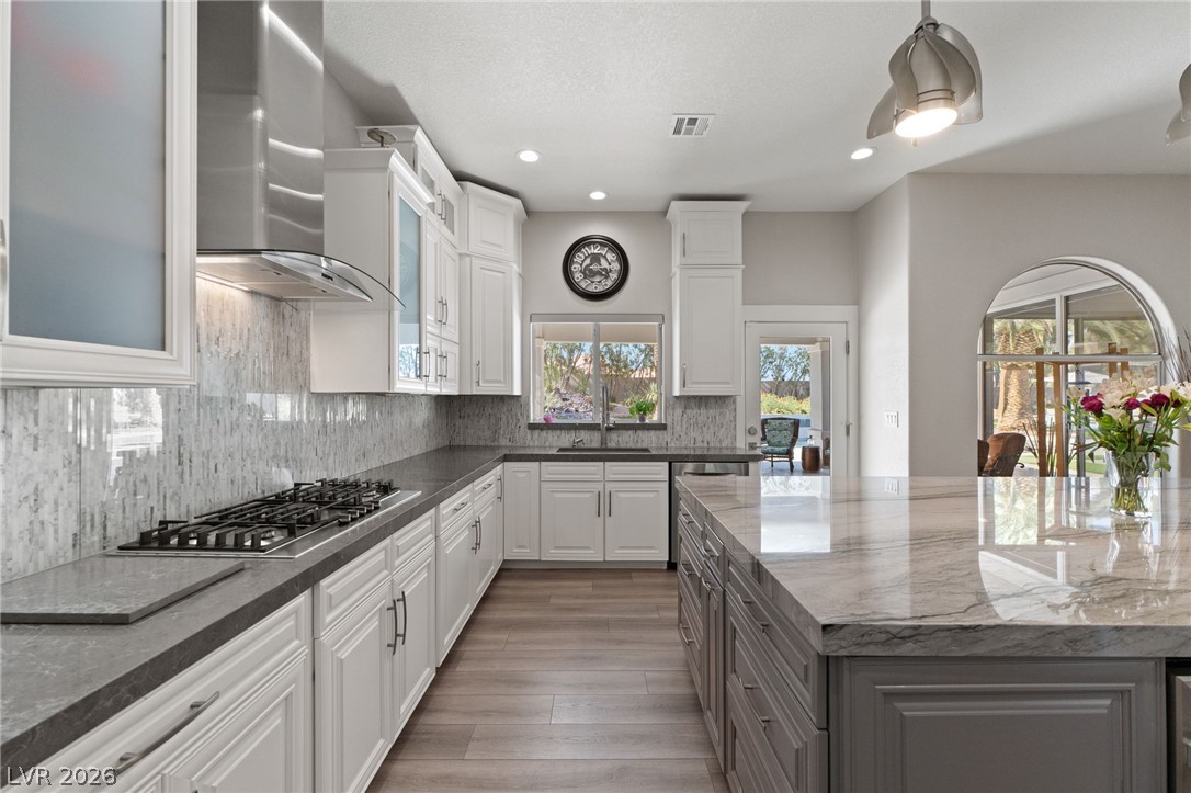 2227 Versailles Court