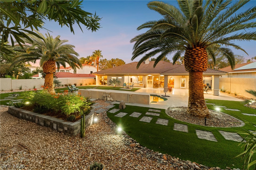 2227 Versailles Court