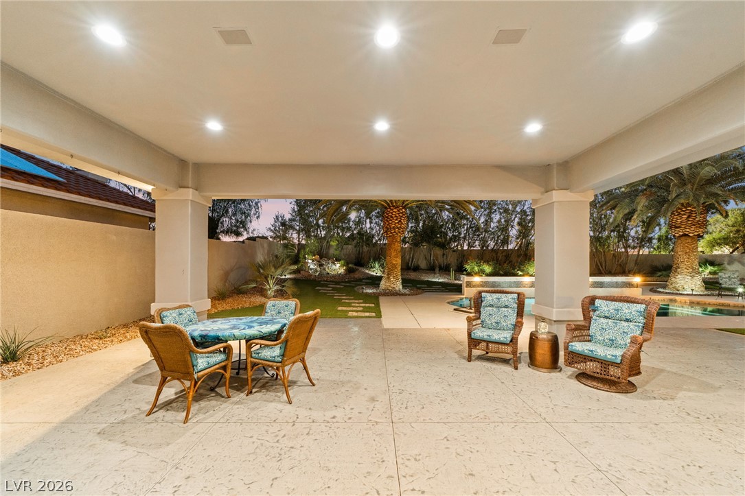 2227 Versailles Court
