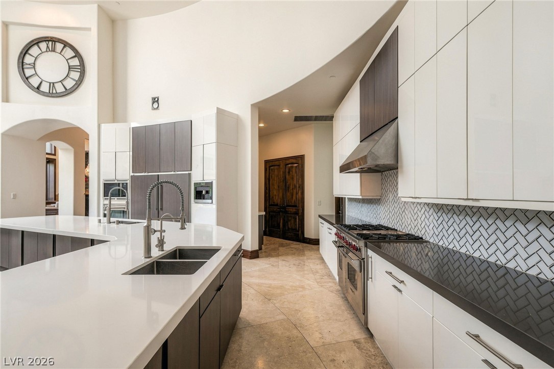 1513 Foothills Village Drive