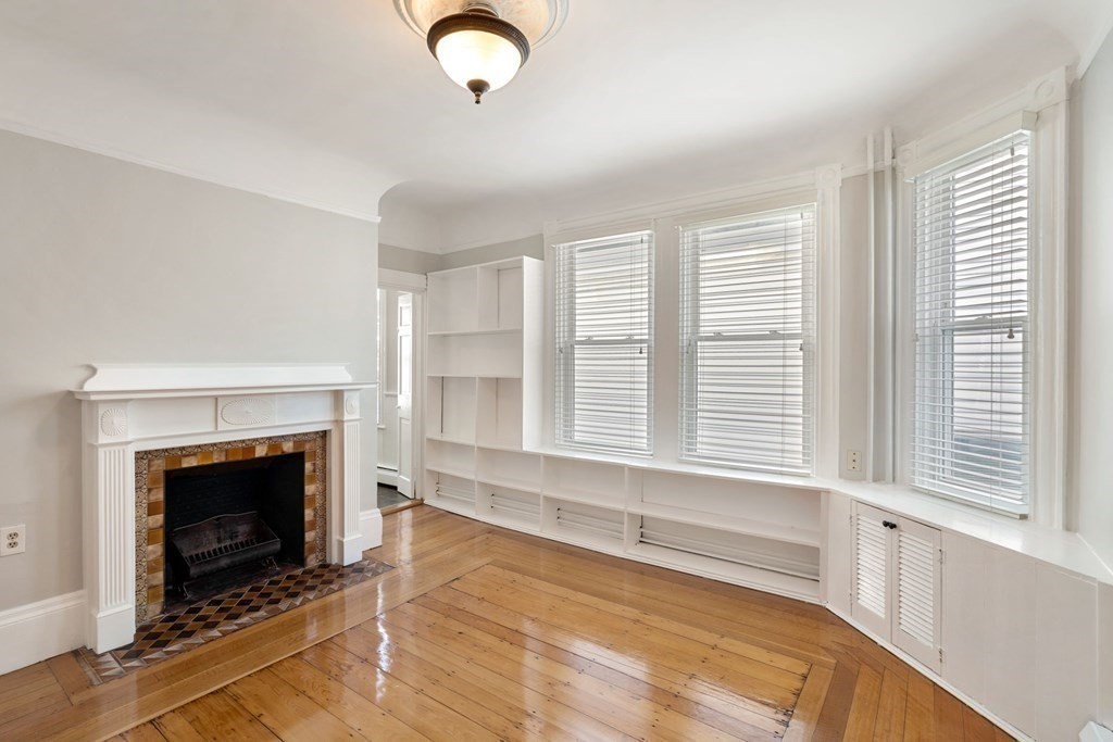 195 Davis Ave # 2