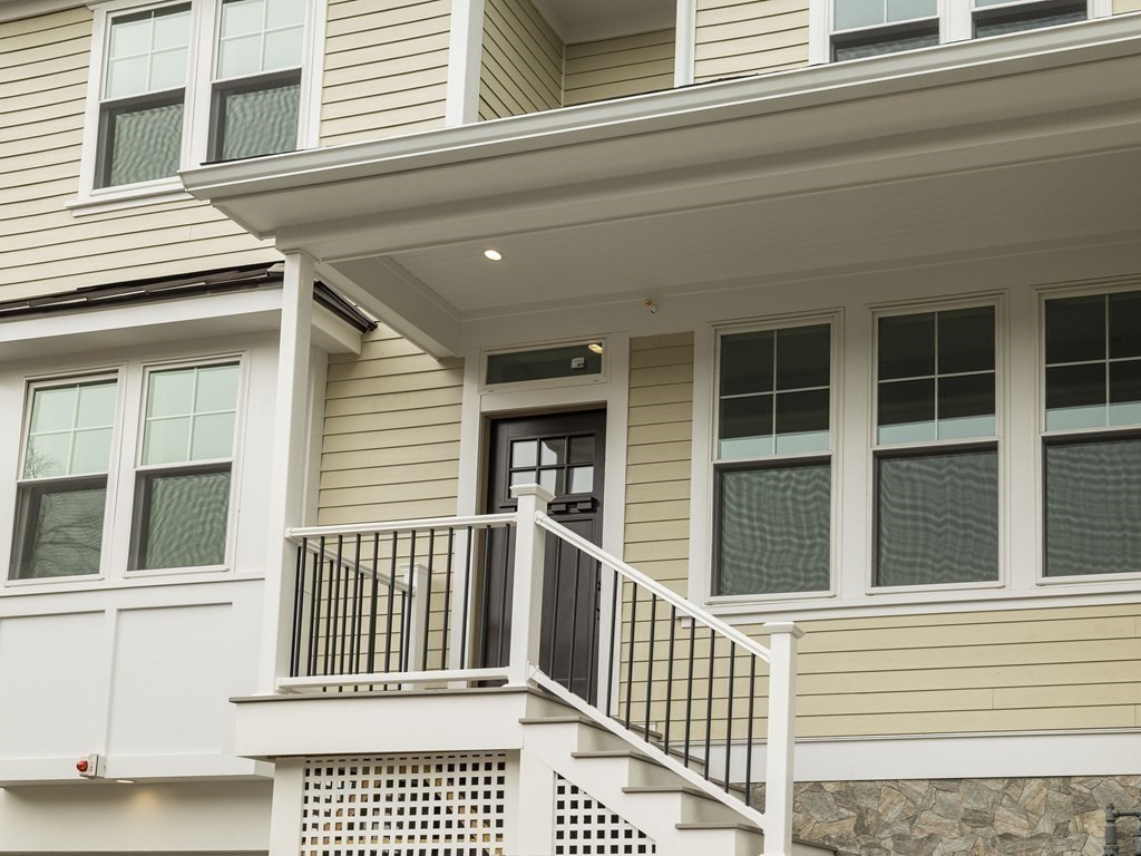 67 Walnut Street # 2