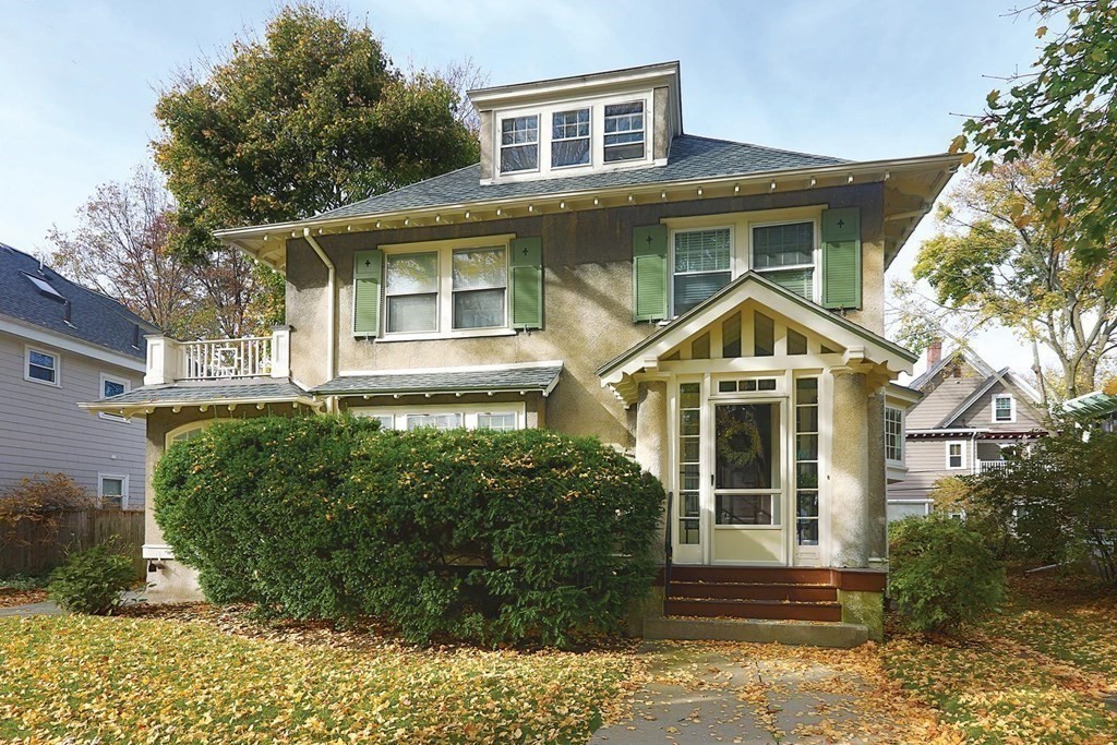 15 Russell St