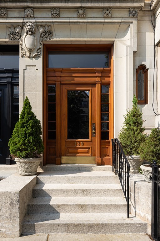 130 Longwood Ave # 2
