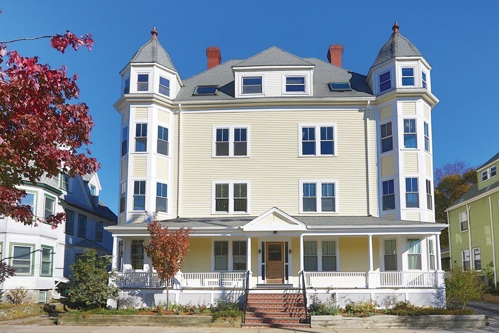 185 Davis Ave # 7
