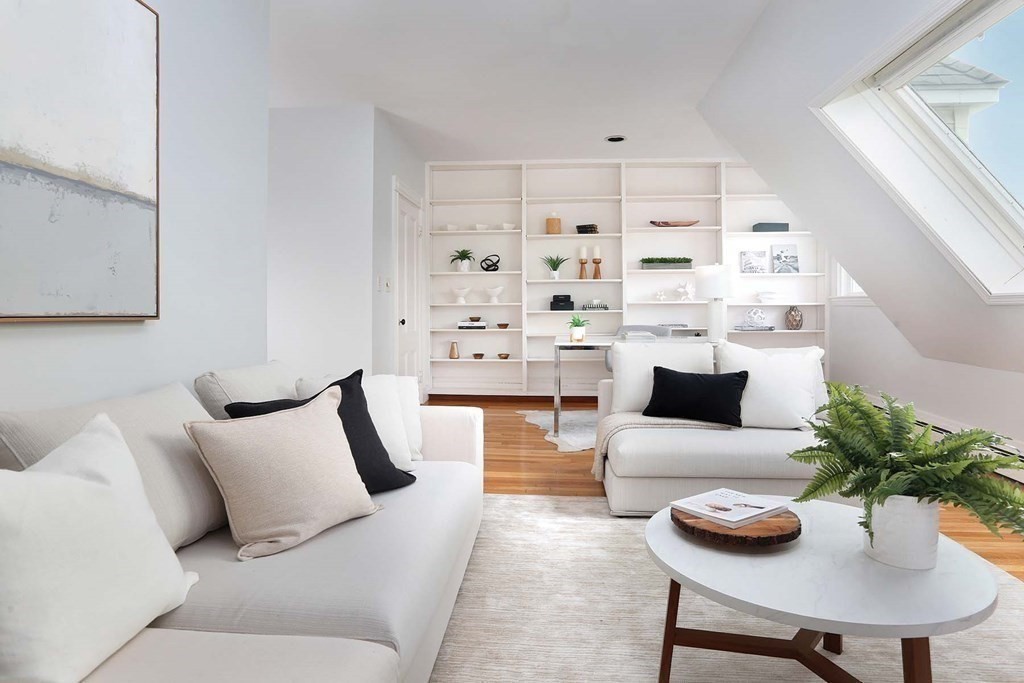 185 Davis Ave # 7