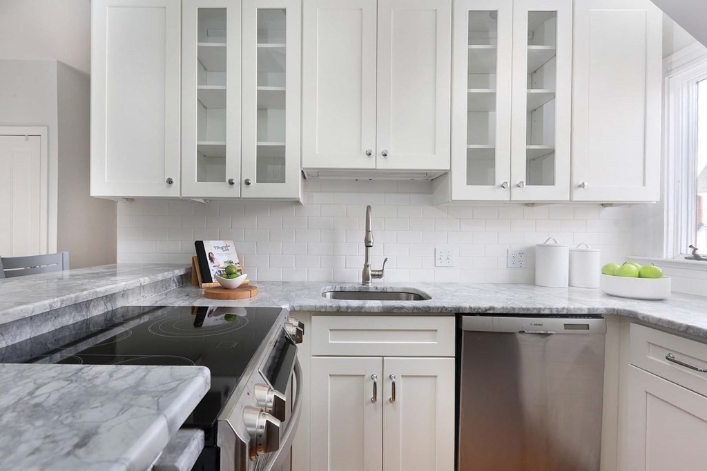185 Davis Ave # 7