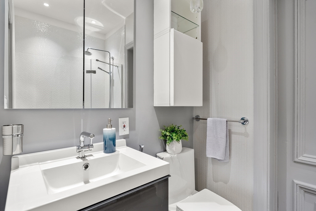 287 Kent St # 1