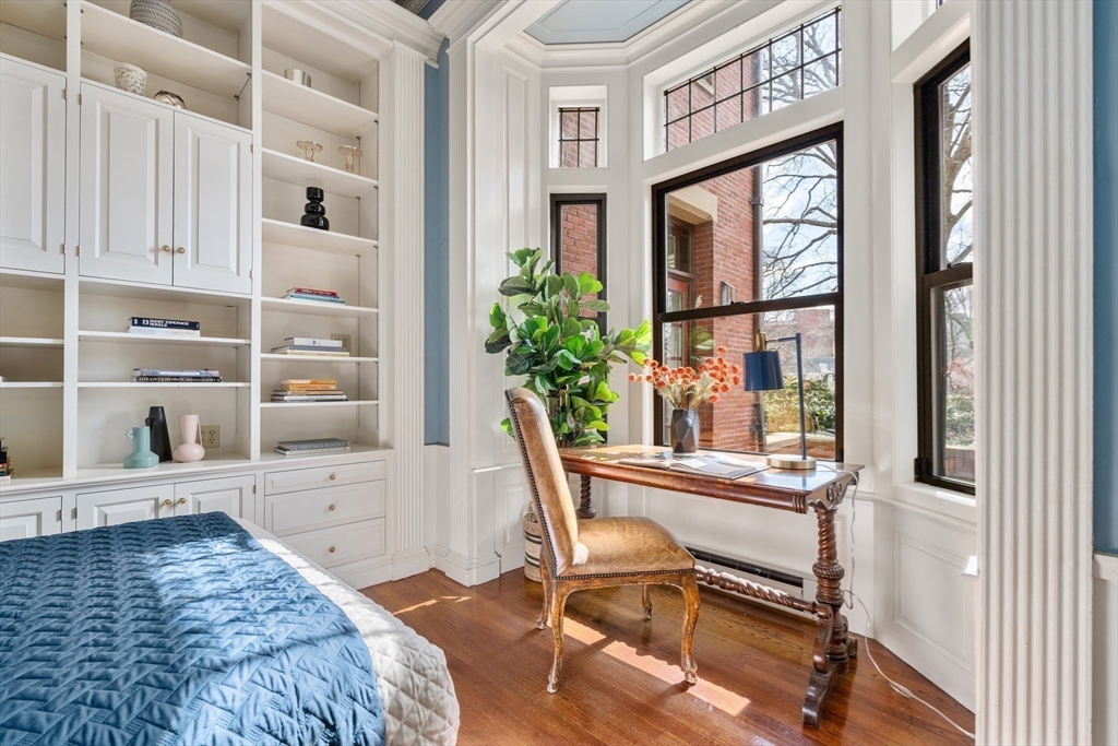 287 Kent St # 1
