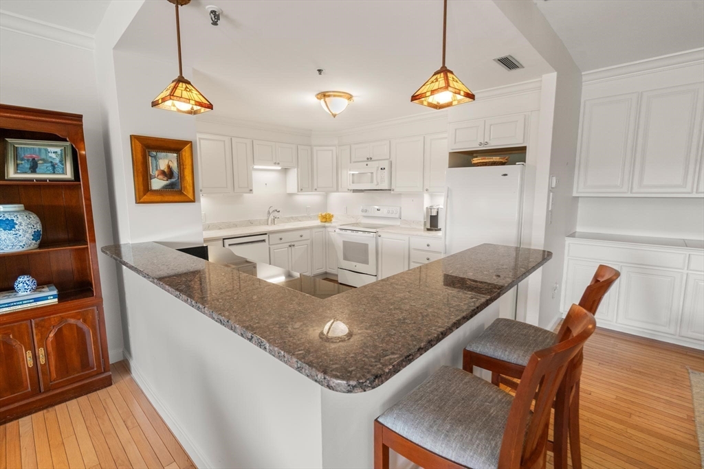 1265 Beacon # 802