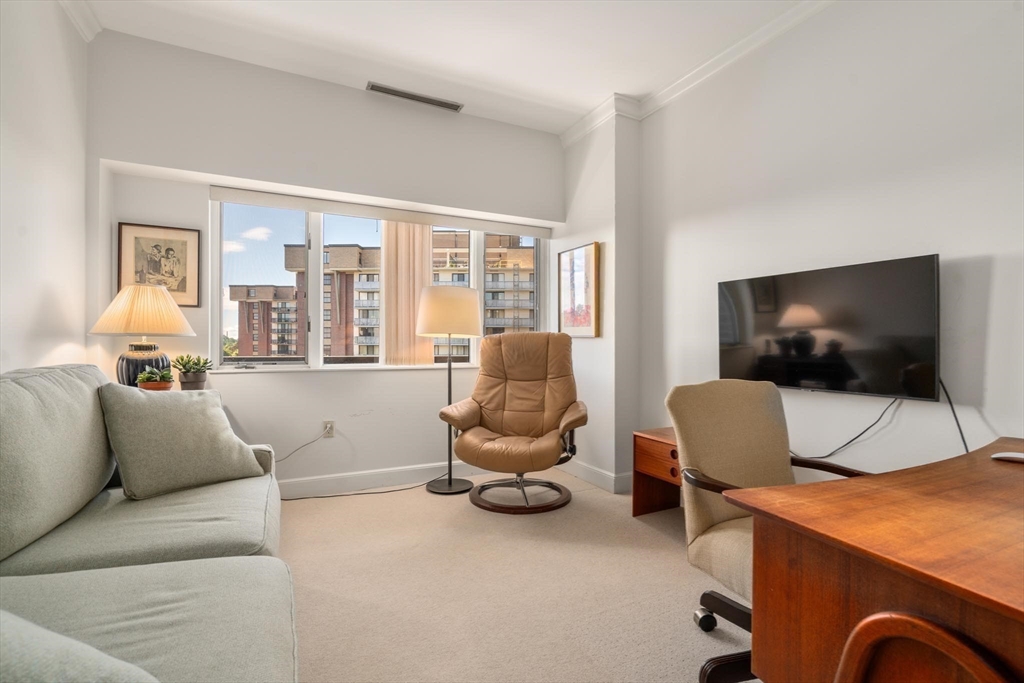 1265 Beacon # 802
