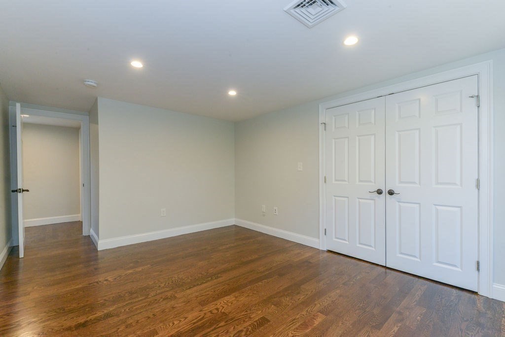 10 Hazelmere Rd