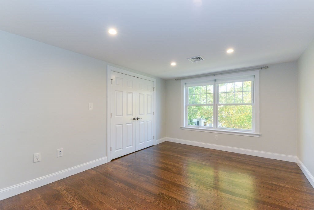 10 Hazelmere Rd