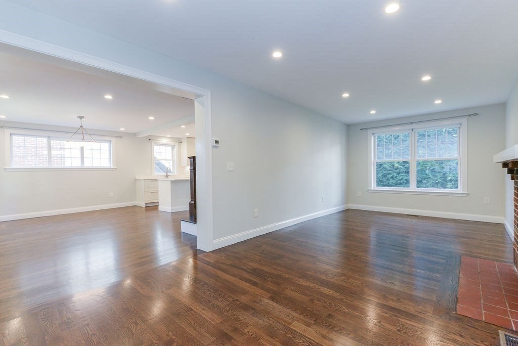 10 Hazelmere Rd