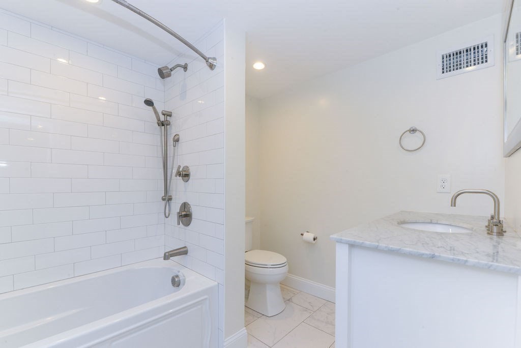 10 Hazelmere Rd