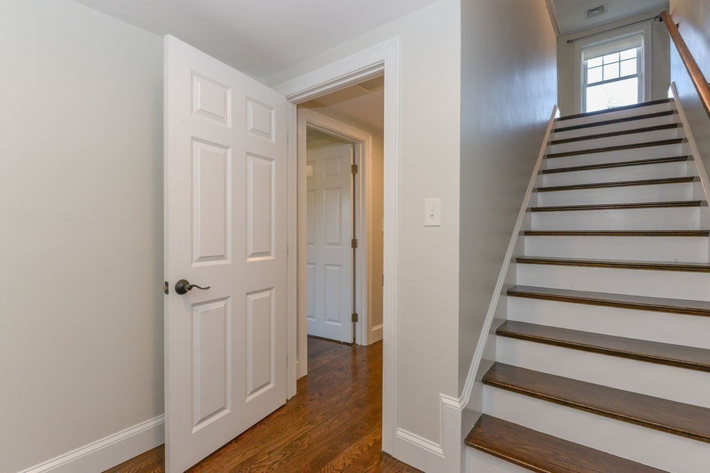 10 Hazelmere Rd