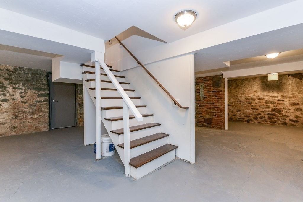 10 Hazelmere Rd