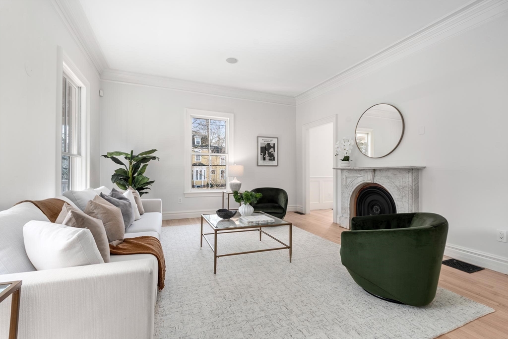131 Sumner St