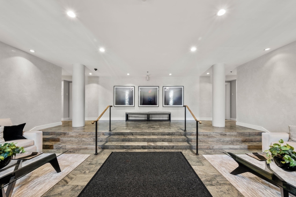 2420 Beacon # 402