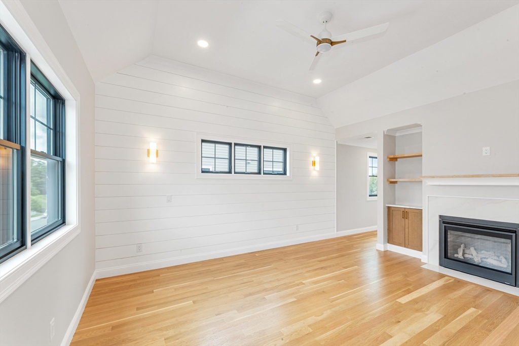 10 Starling St.