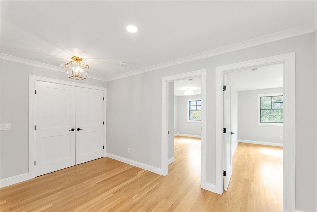 10 Starling St.
