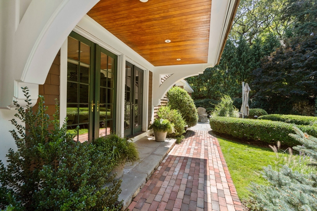 1 Chestnut Place