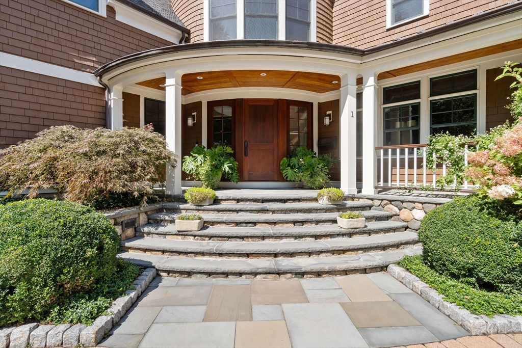 1 Chestnut Place