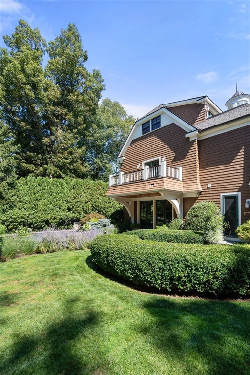 1 Chestnut Place