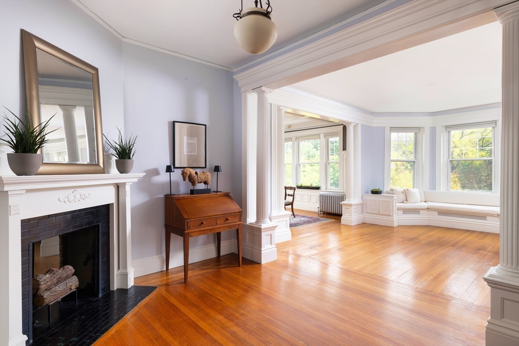 487 Boylston St. # 3, Brookline Unit: 3