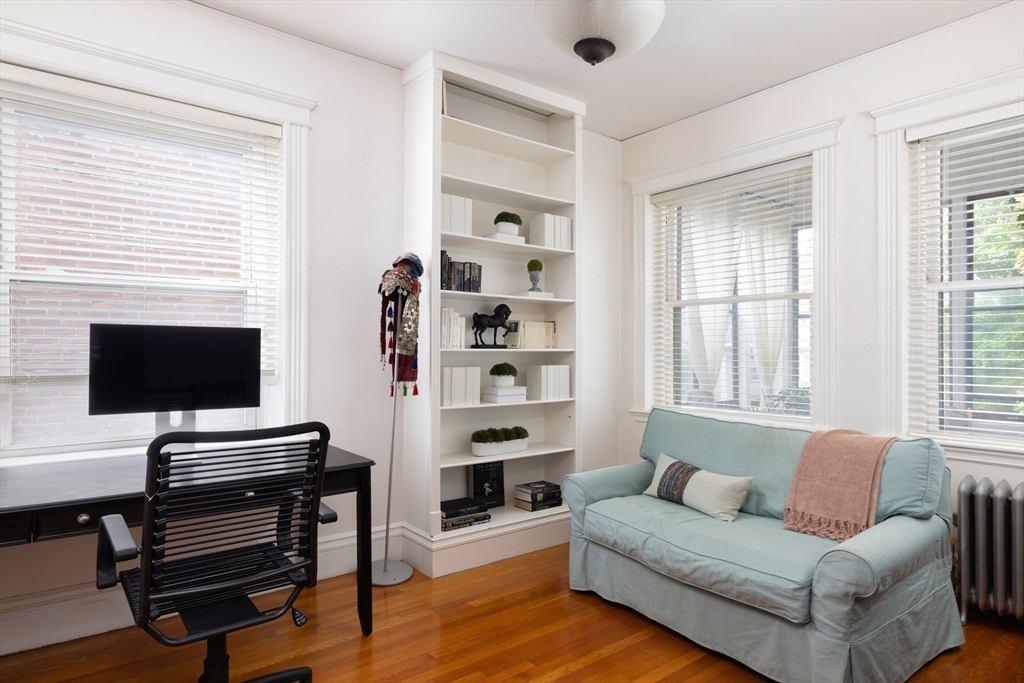 487 Boylston St. # 3, Brookline Unit: 3