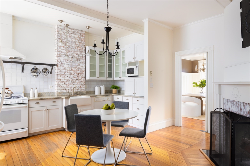 487 Boylston St. # 3C