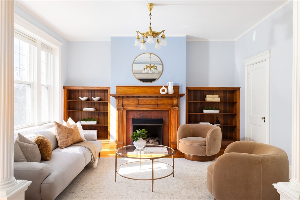 487 Boylston St. # 3C