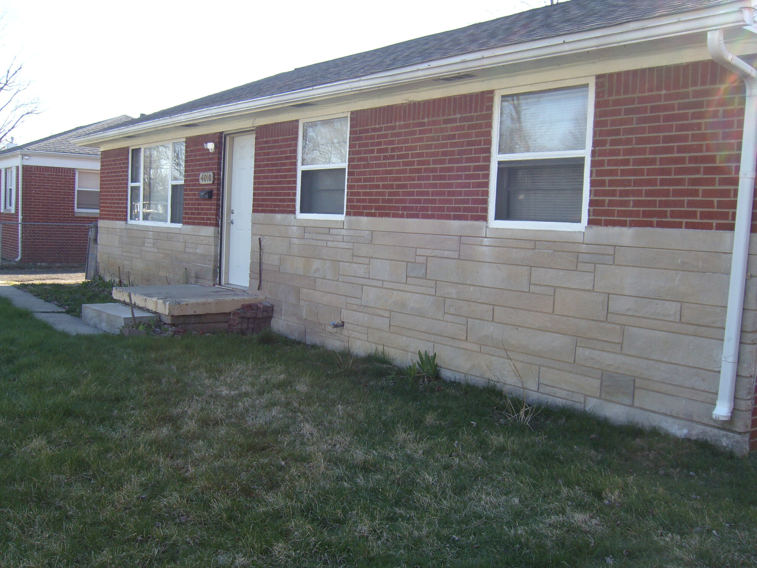 4010 N Bolton Avenue