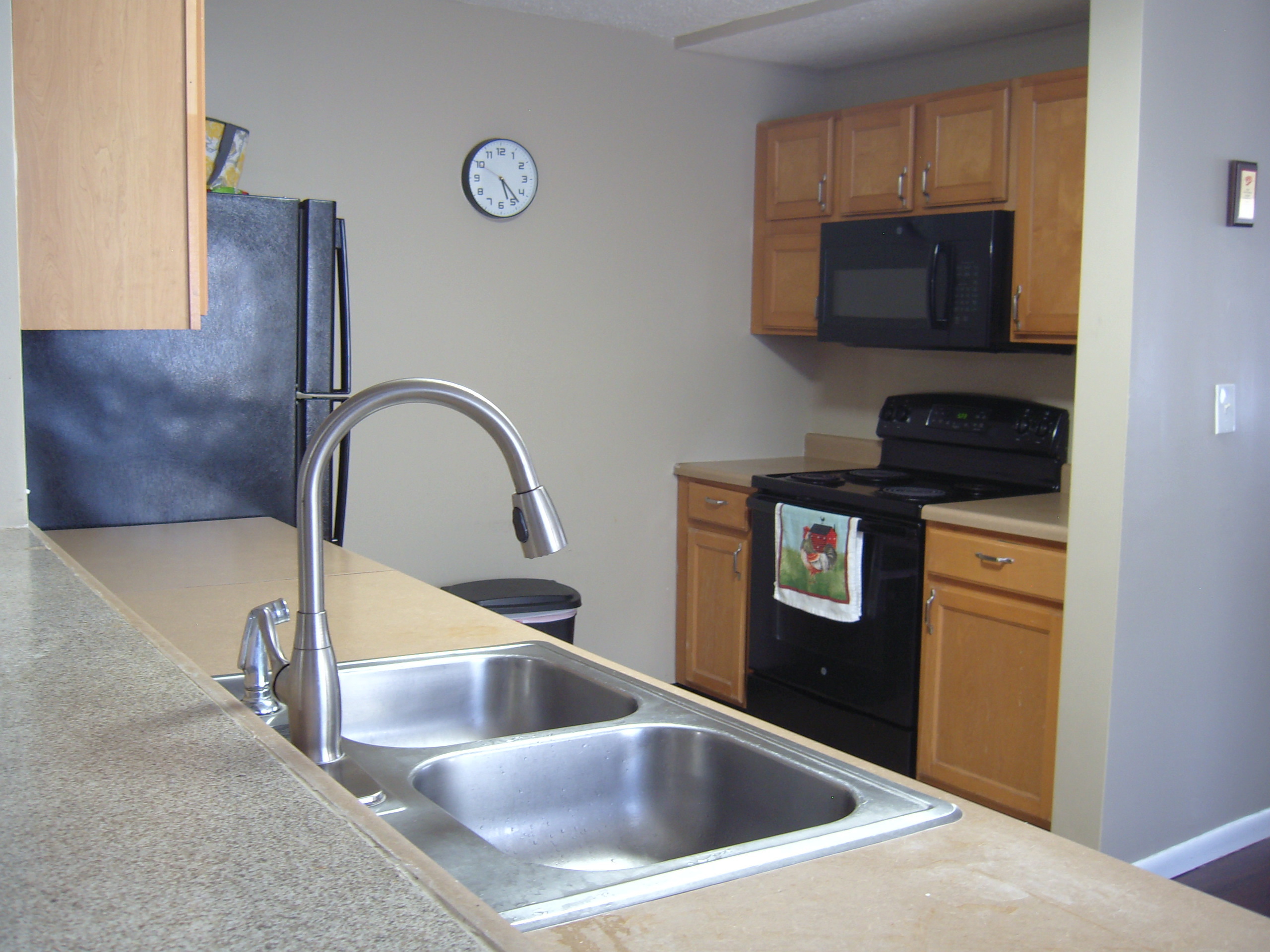 4010 N Bolton Avenue