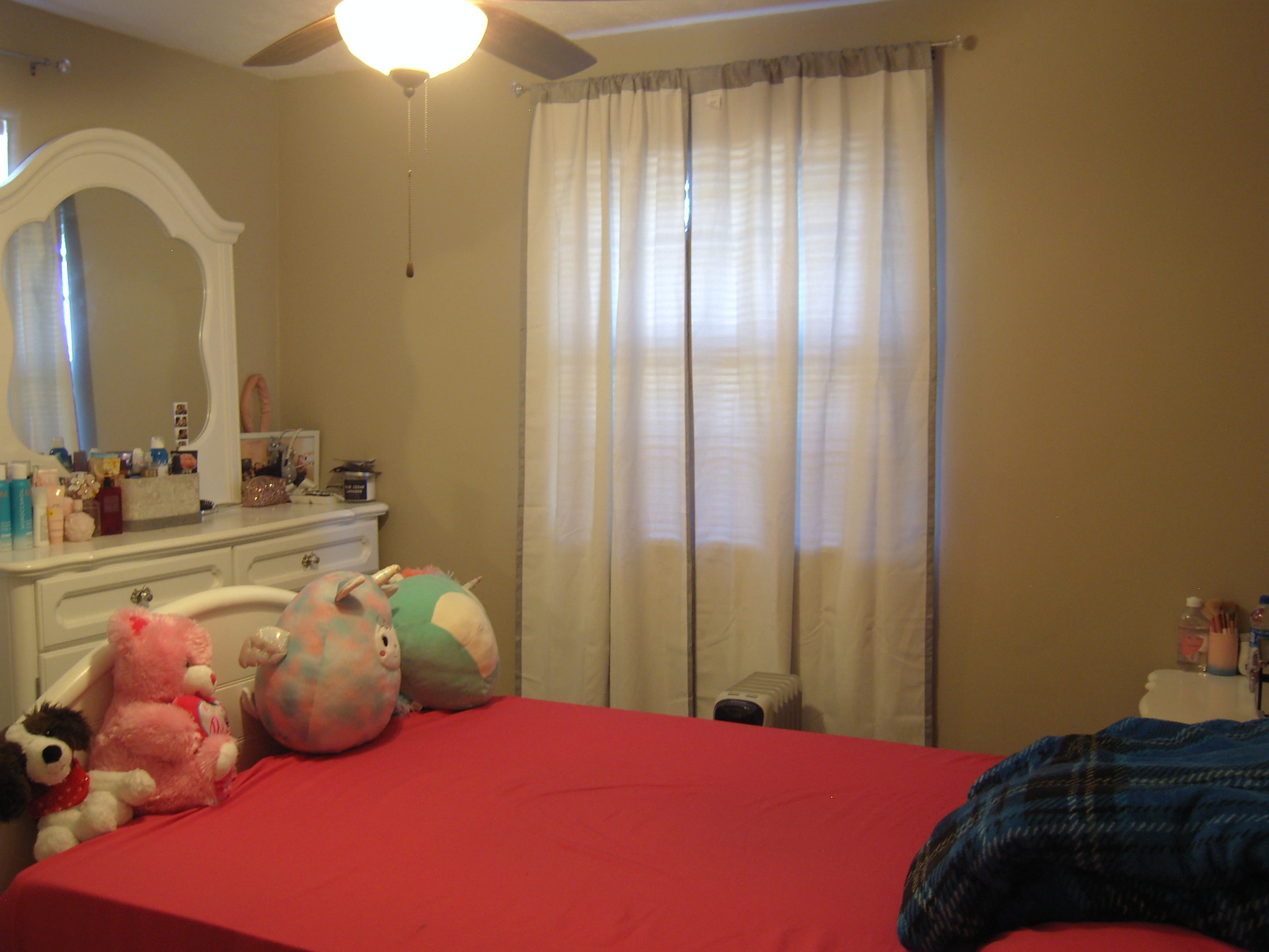 4010 N Bolton Avenue