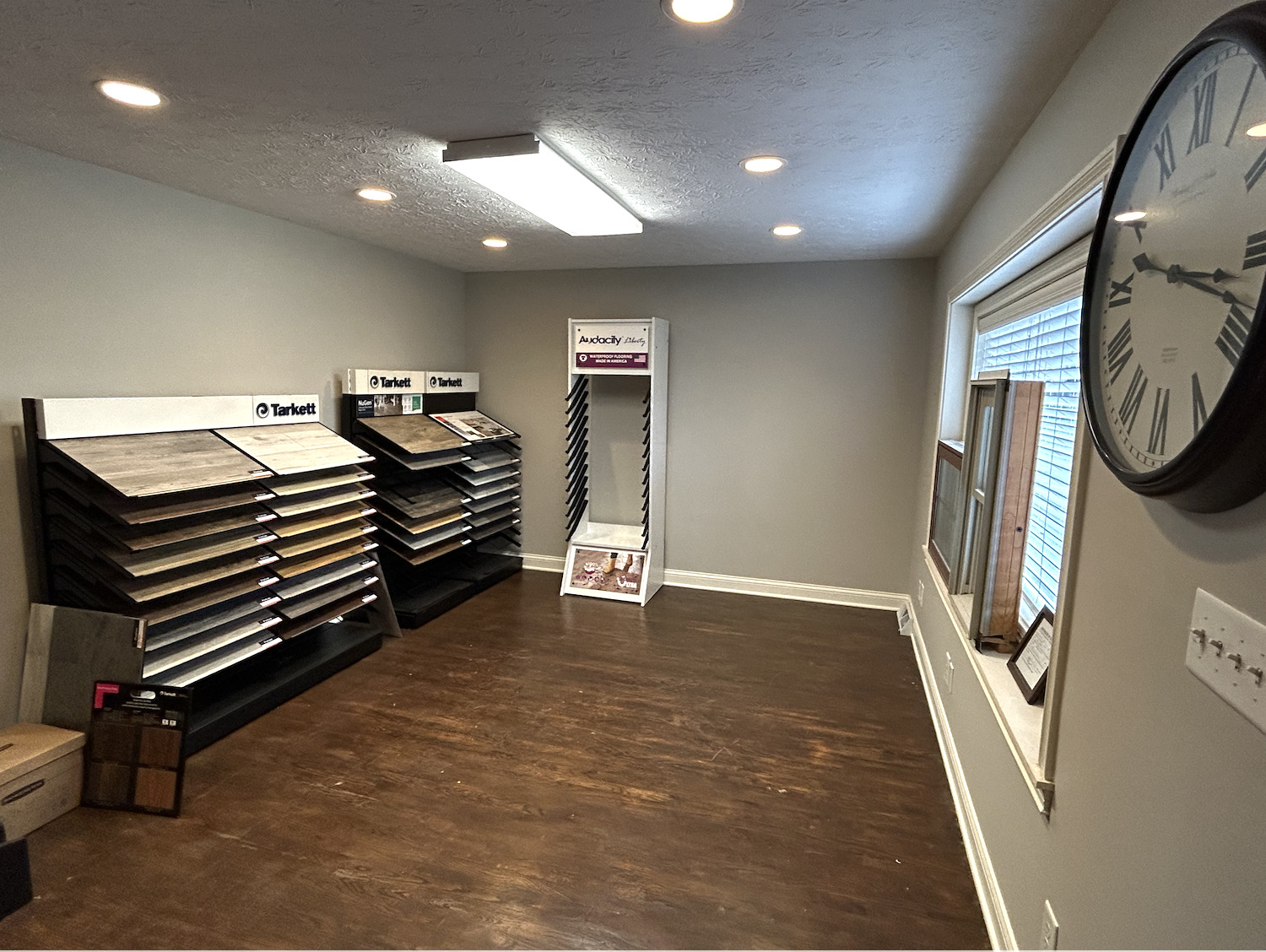 1548 W Smith Valley Road