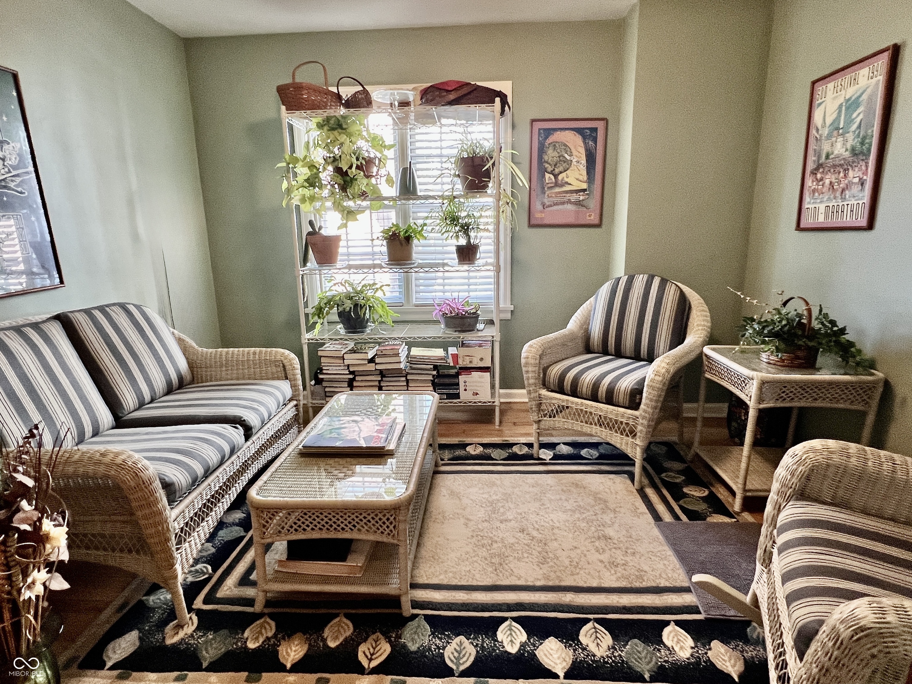 303 S Walnut Street