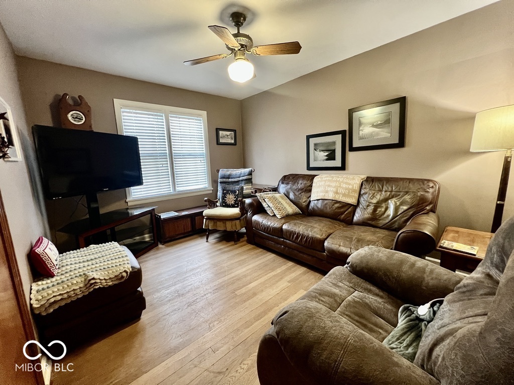 303 S Walnut Street
