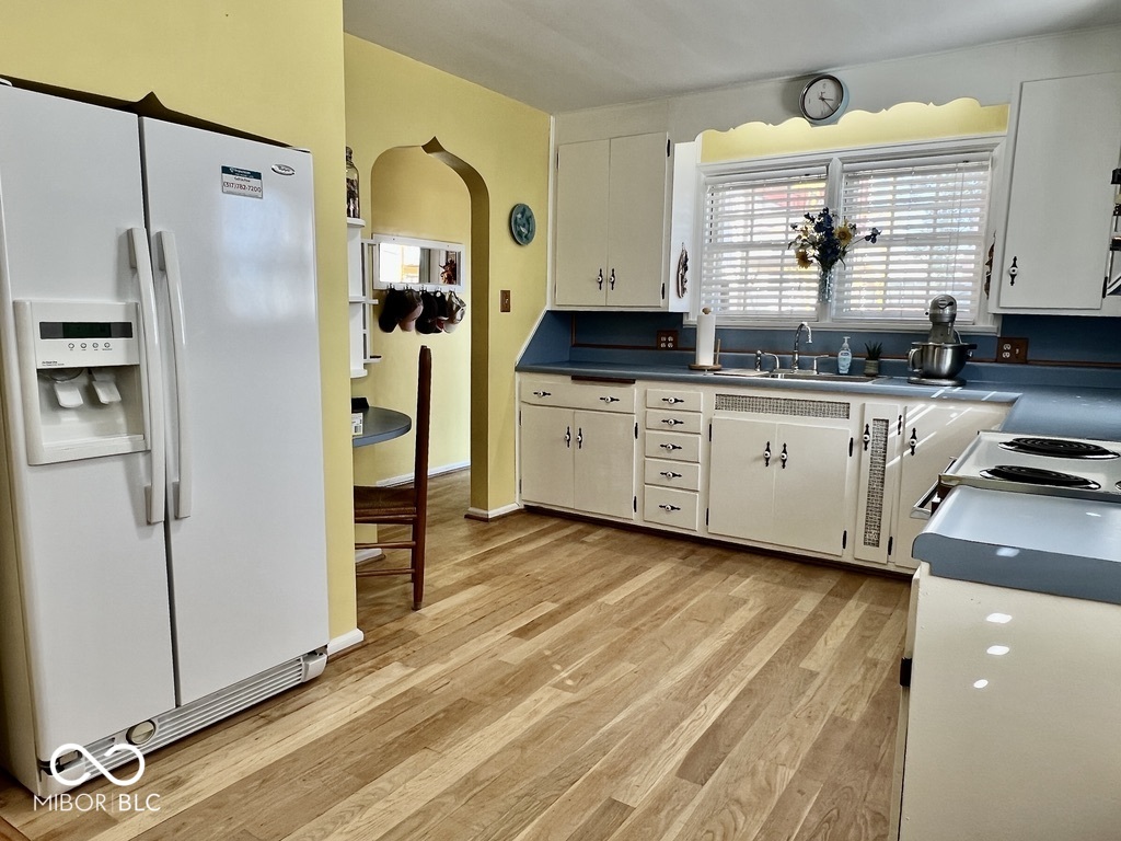 303 S Walnut Street