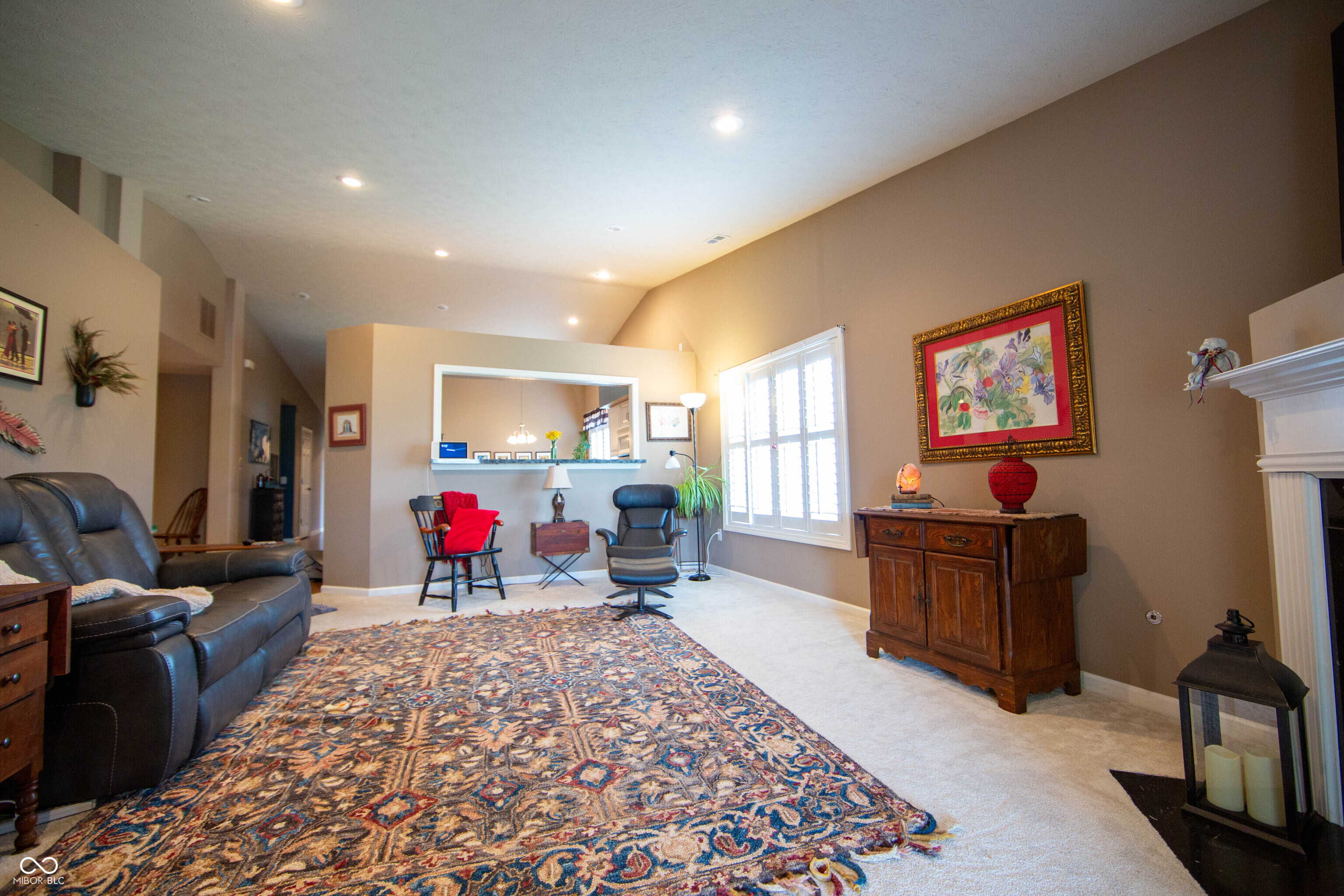 172 Arabian Court