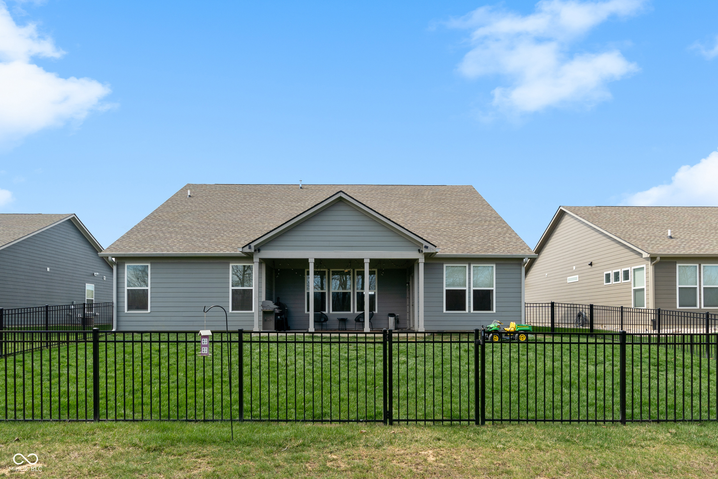 3971 Albert Lane
