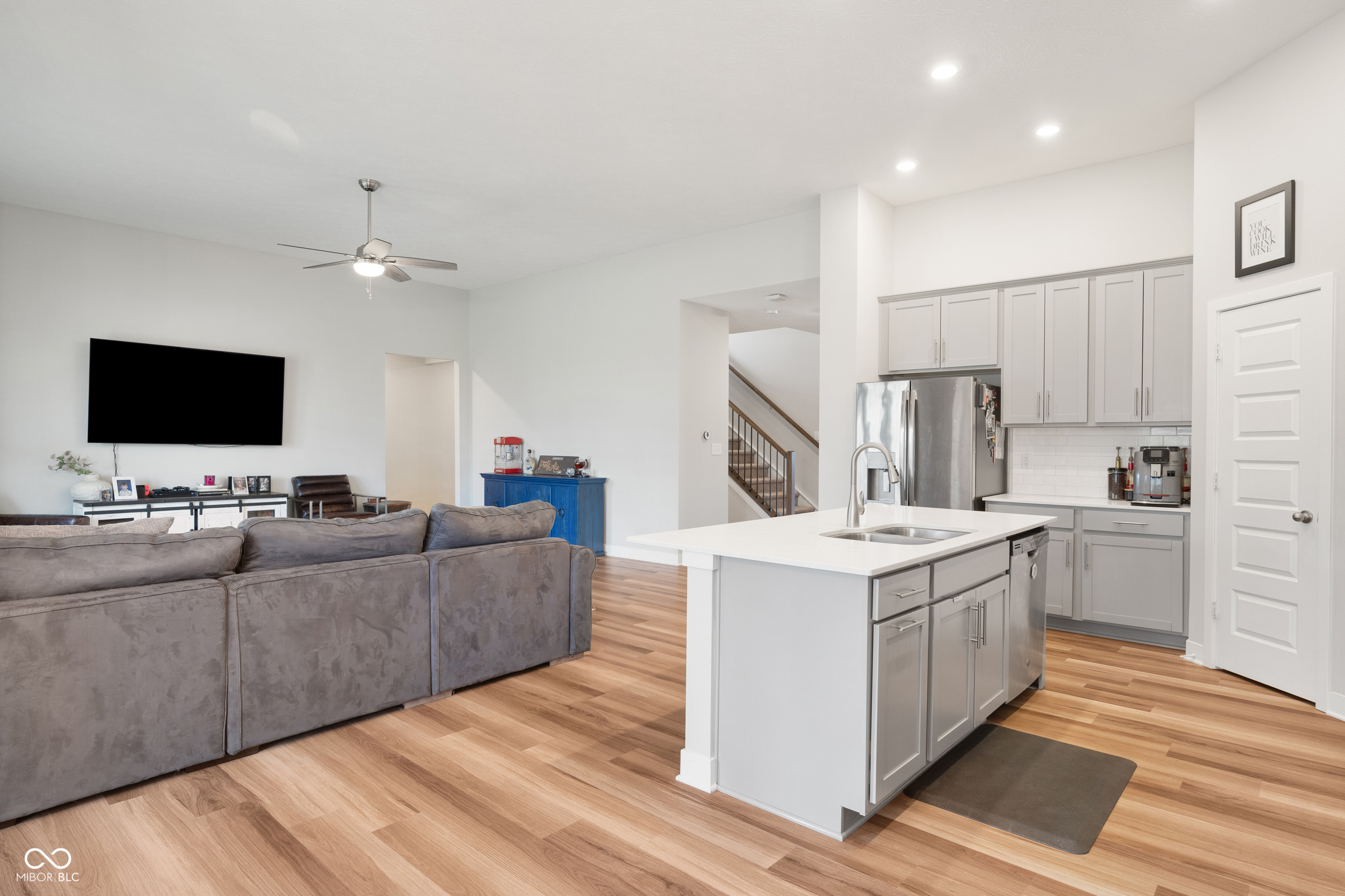 3971 Albert Lane