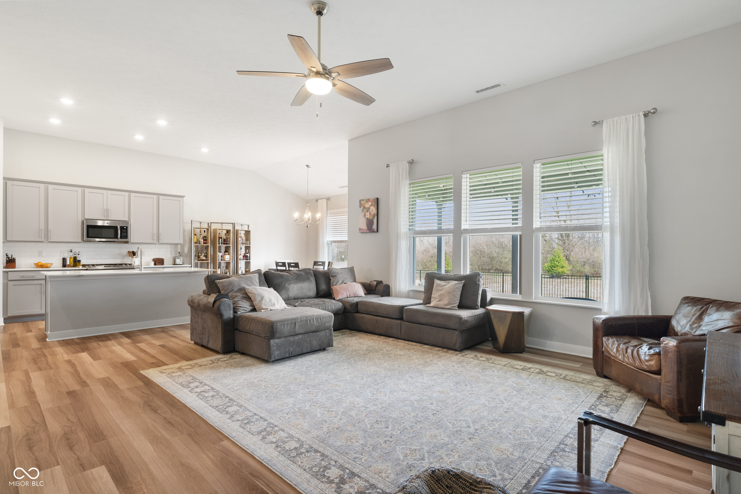 3971 Albert Lane