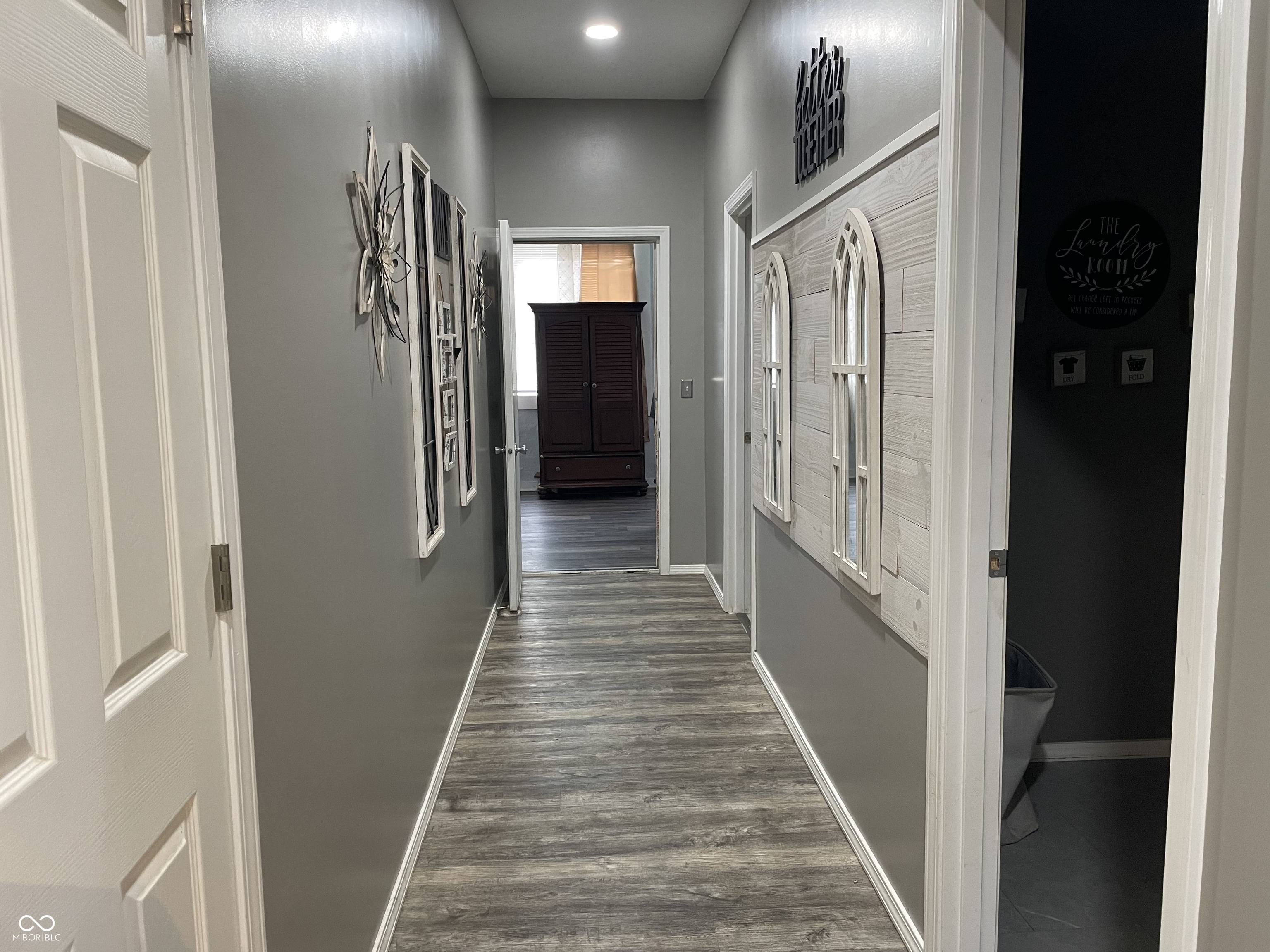 5732 Wall Street